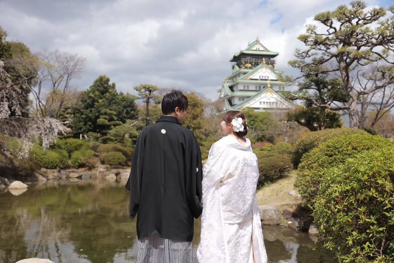 特別な一日を彩る、出張ヘアメイクのご依頼も承っております！